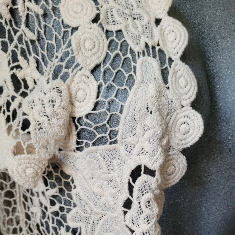 Cream Lace Crochet Shrug One Size - Picture 8 of 9
